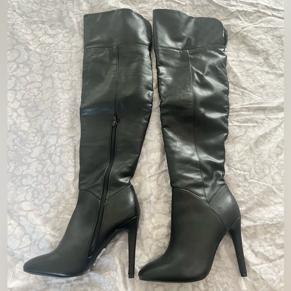 Black Over-the-Knee Women's Boots